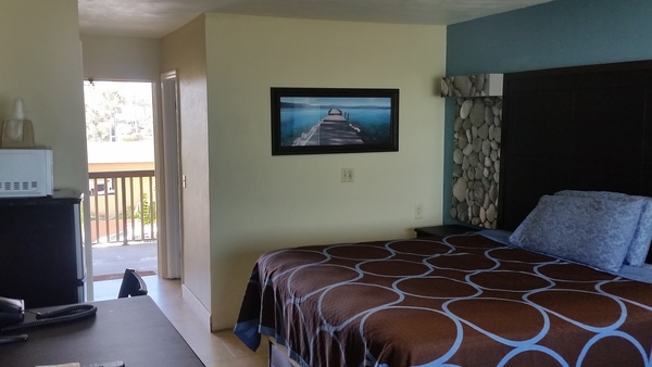 Oceanfront King 2 Photo 4