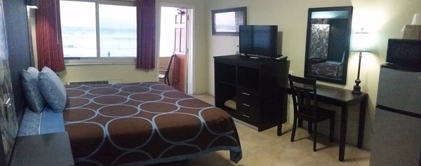 Oceanfront King Patio / Balcony Photo 1