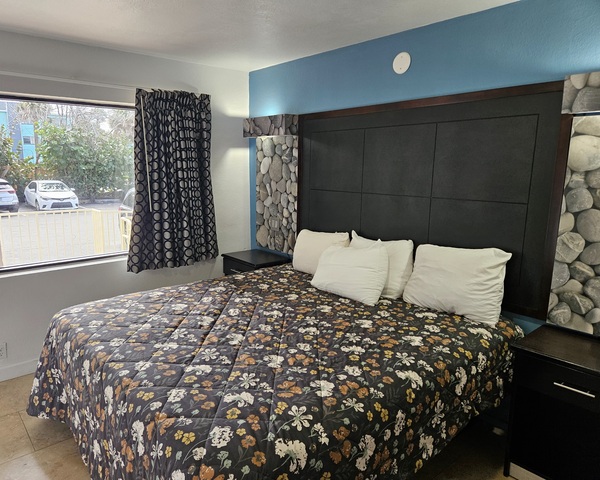 Accessible King 1 Photo 2