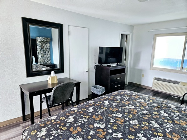 Standard King 2 Photo 3